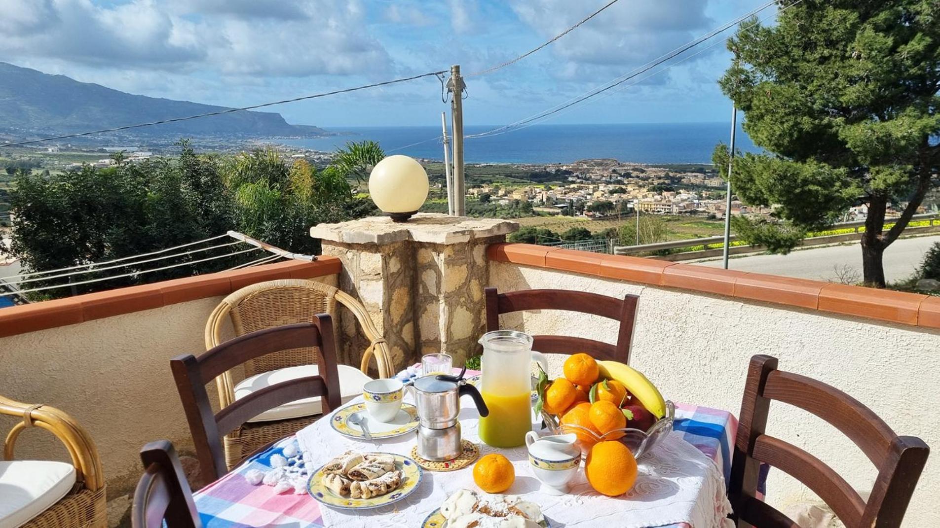 Casa Vacanza Vista Mare Кустоначі Екстер'єр фото
